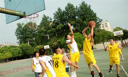 培育团队精神 展示企业风范